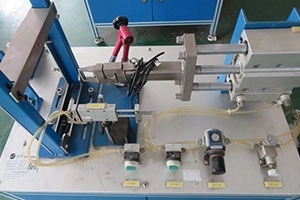 Test devices for handles Test devices for handles